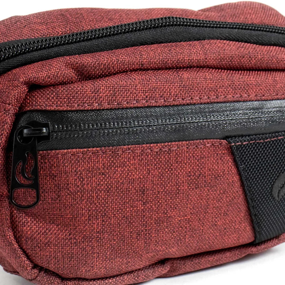 Skunk Hipster - Burgundy/Black