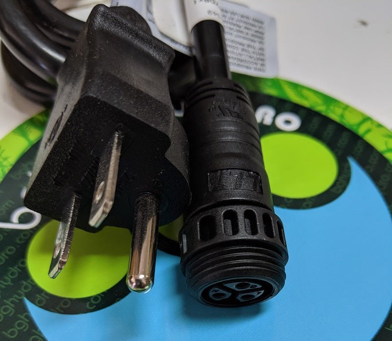 Fluence AC Power Cord - Twist Lock - 15' NEMA 6 (240v) - BetterGrow Hydro