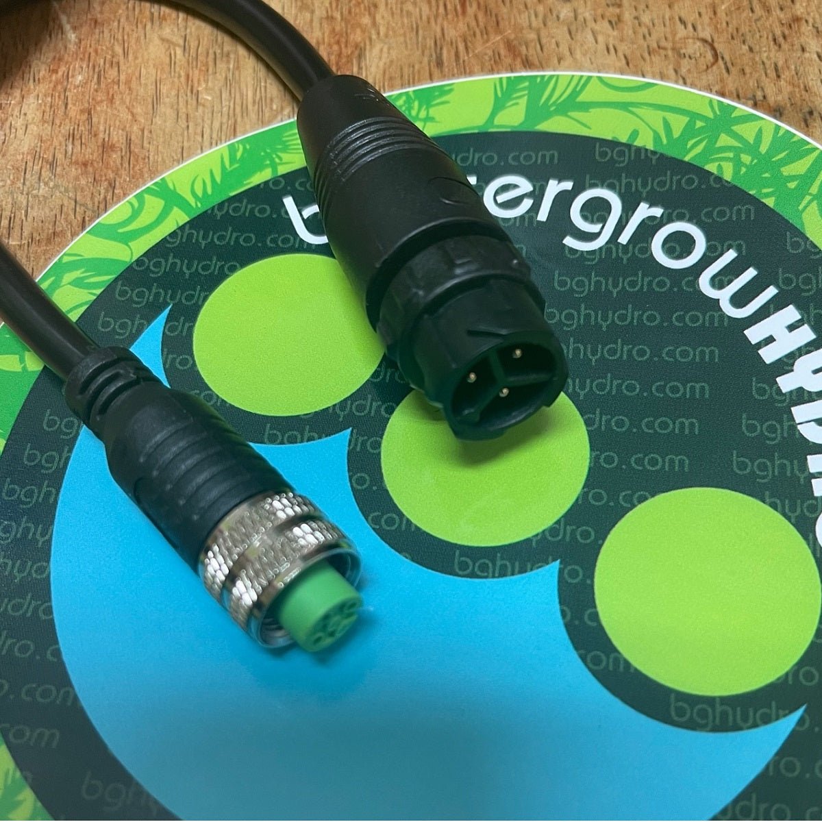 Fluence Dimming Adapter - M12 Threaded to M16 Push Lock - BetterGrow Hydro