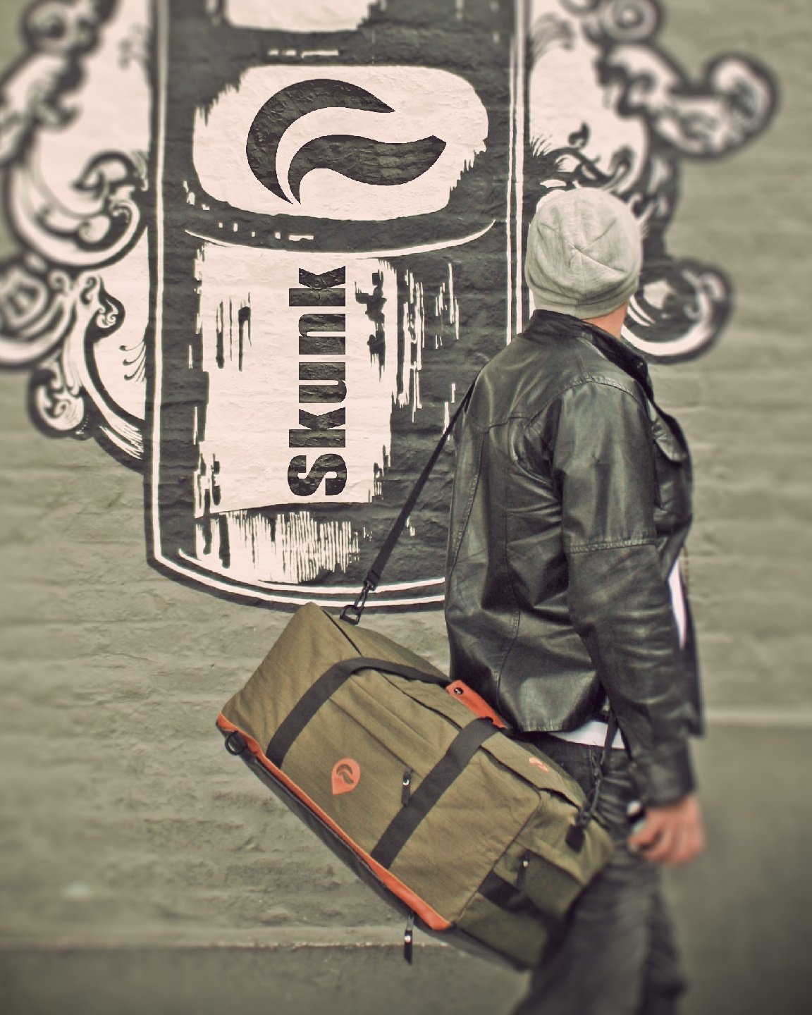 SkunkGuard Odor - Proof Hybrid Back - Pack/Duffle - Black - BetterGrow Hydro