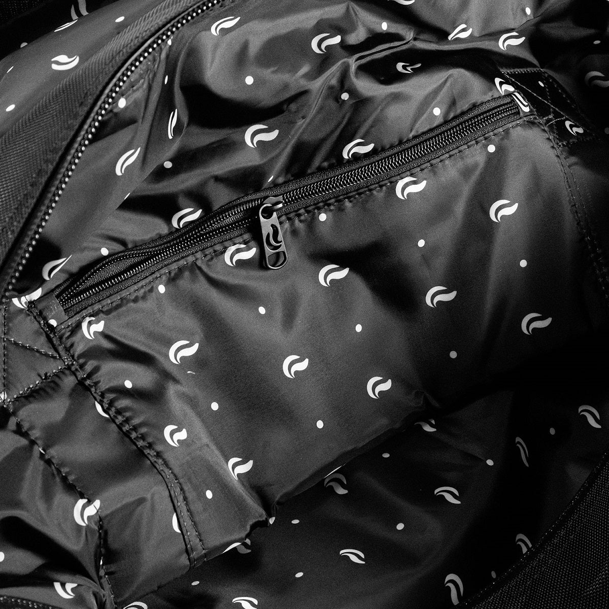 SkunkGuard Odor - Proof Midnight Express Medium Duffel - Gray - BetterGrow Hydro